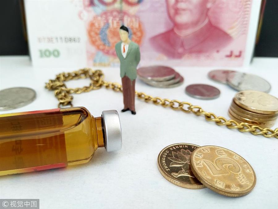 社會(huì)人群中缺乏科學(xué)素養(yǎng)，不理解科學(xué)方法的比例有多大，神藥騙子詐騙的市場(chǎng)空間就有多大。圖片來(lái)源：視覺中國(guó)